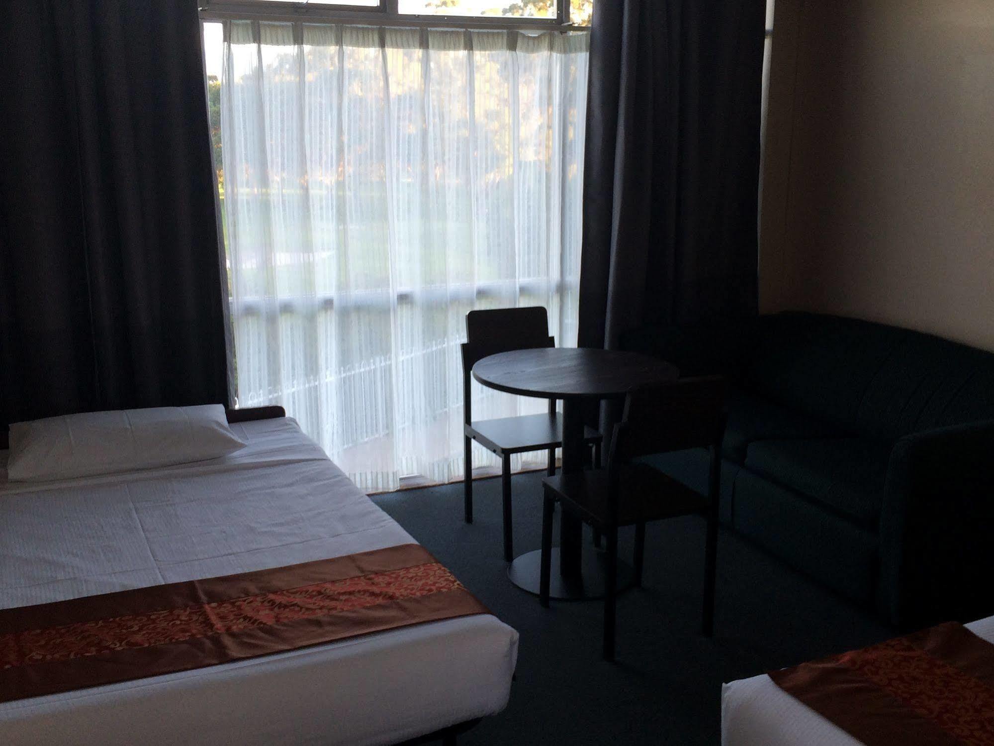 The Select Inn Ryde West Ryde Ngoại thất bức ảnh